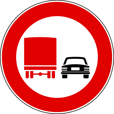 Divieto sorpasso camion